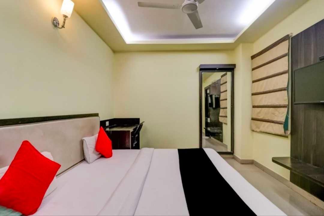 Collection O Hotel Kashi Inn Varanasi Exteriör bild