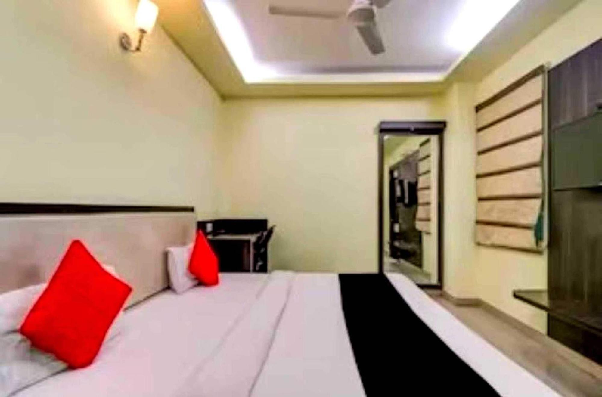 Collection O Hotel Kashi Inn Varanasi Exteriör bild